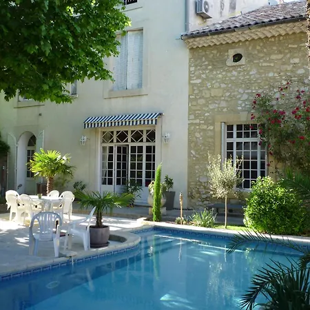 Les D'hotes De Luneil Bed & Breakfast