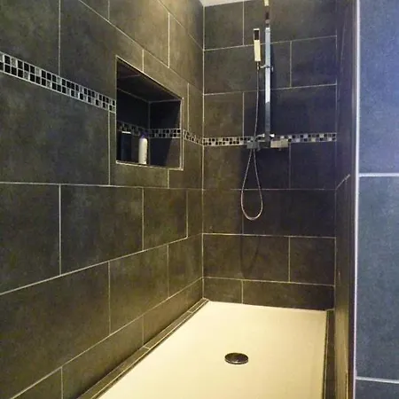 Les D'hôtes De Luneil Couette-café